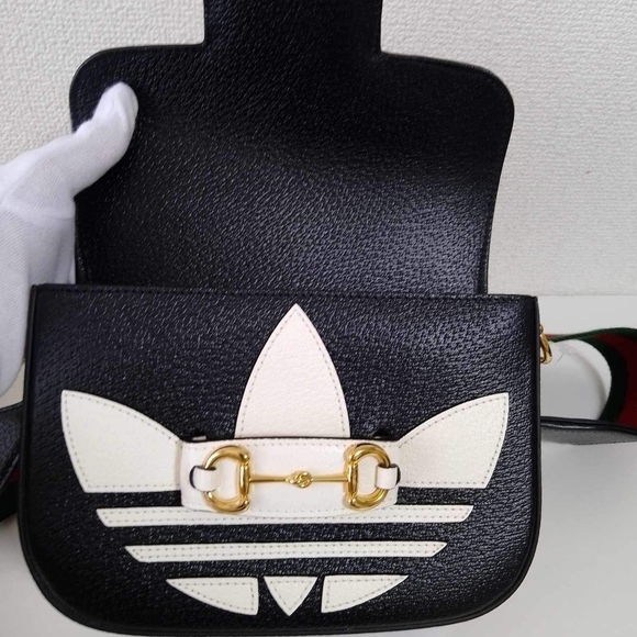 Gucci bag collab with adidas - Picture 15 of 16